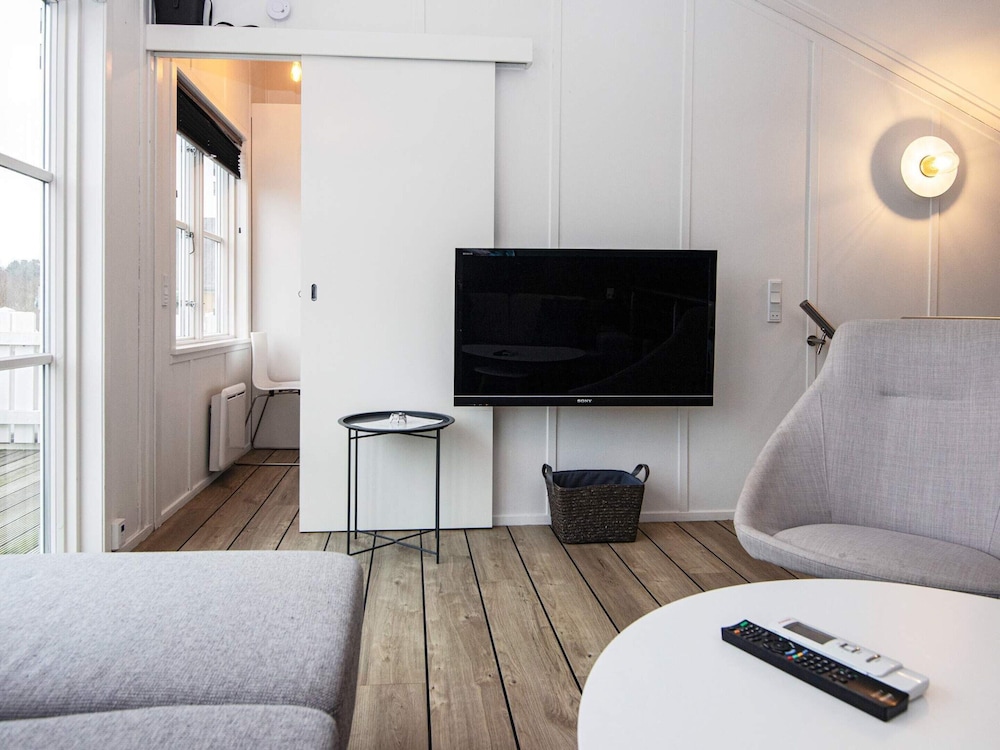 6 Person Holiday Home in Ebeltoft-by Traum