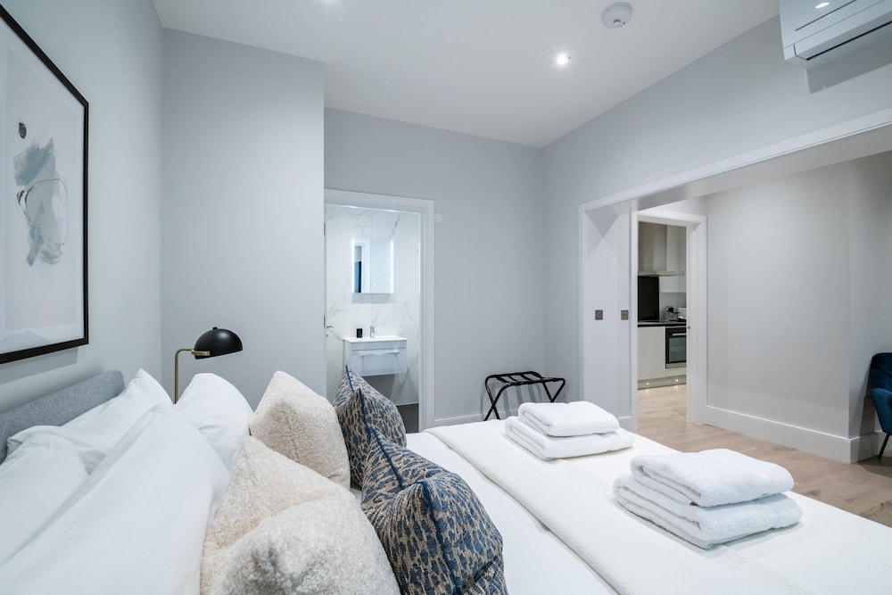 South Kensington Apartments