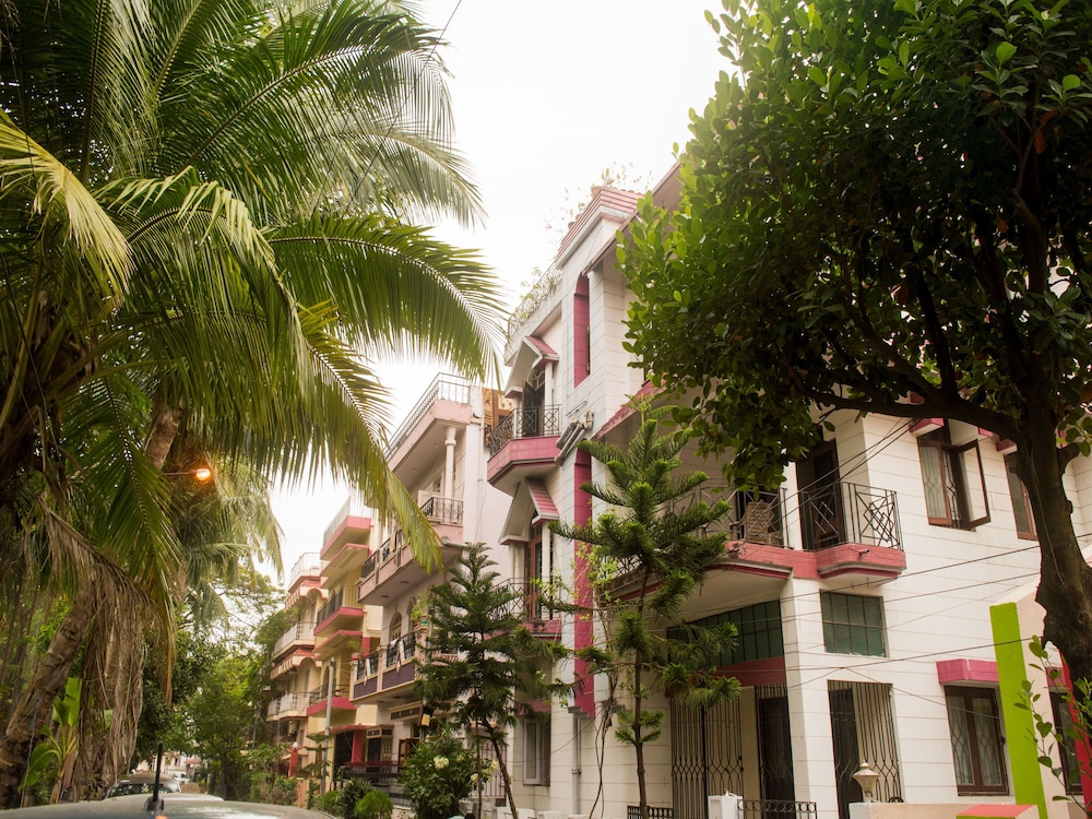 OYO 6477 Guest Accomodation FE 173
