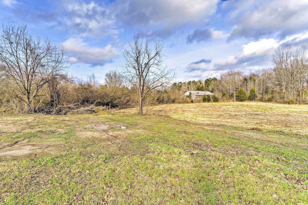 Oxford Vacations - Oxford Home on Private Land < 7 Mi to Dtwn! - Property Image 10