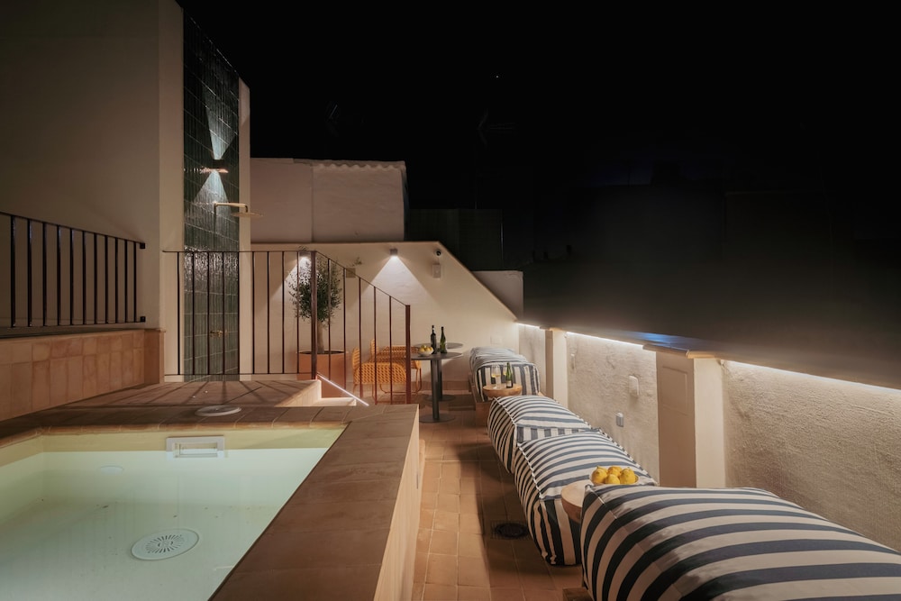 Lirium Casa Patio