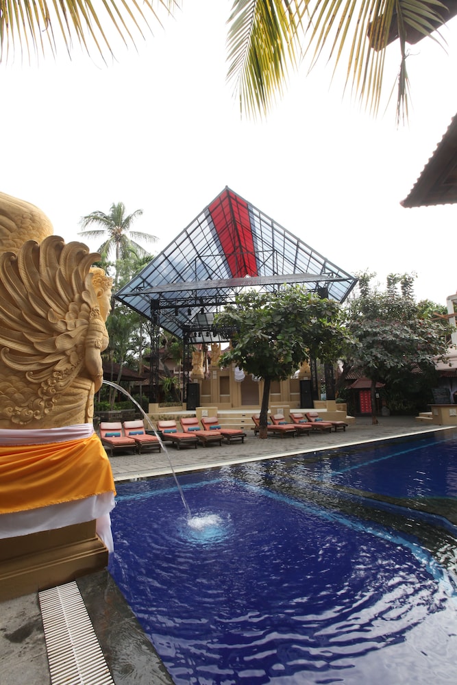 Bounty Hotel