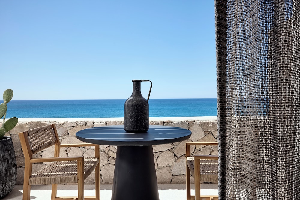 Artemis Seaside Resort