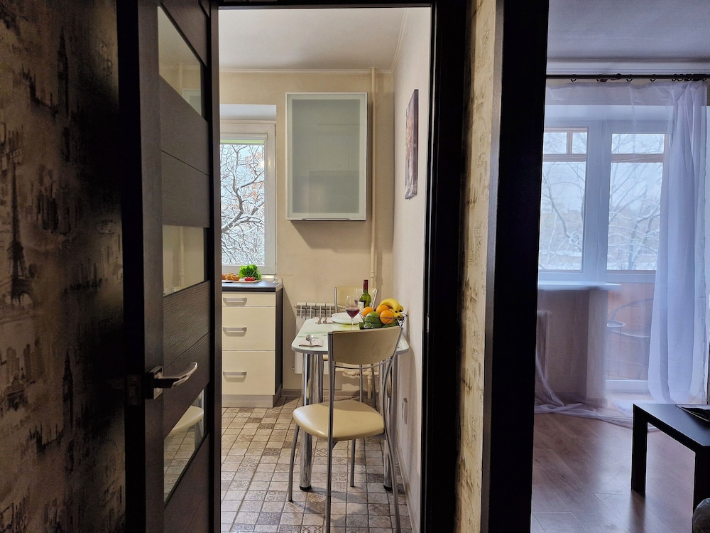 Apartment near Komarovsky Market