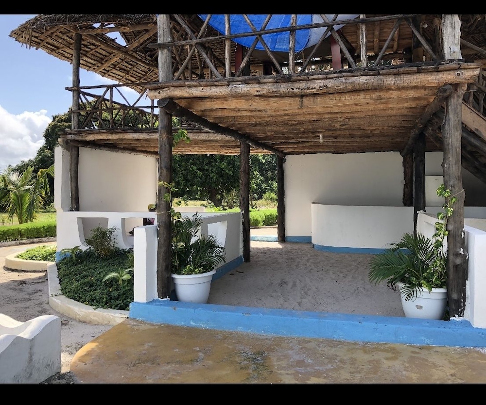 Sea Front Mafia Lodge view 2