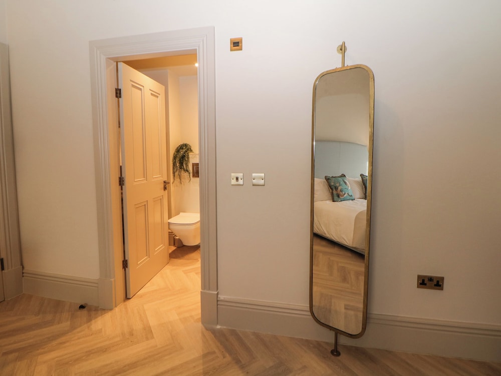 Castleton Suite