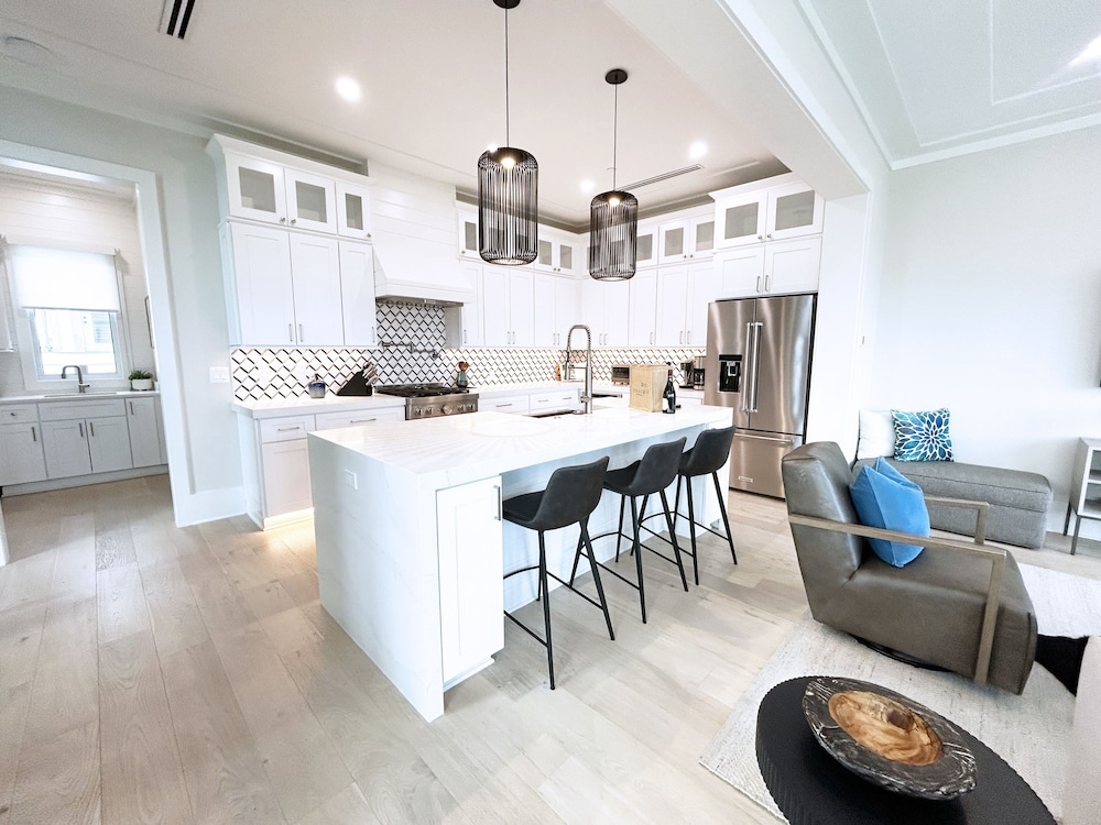 Ocean Breeze 5 Bedroom Home