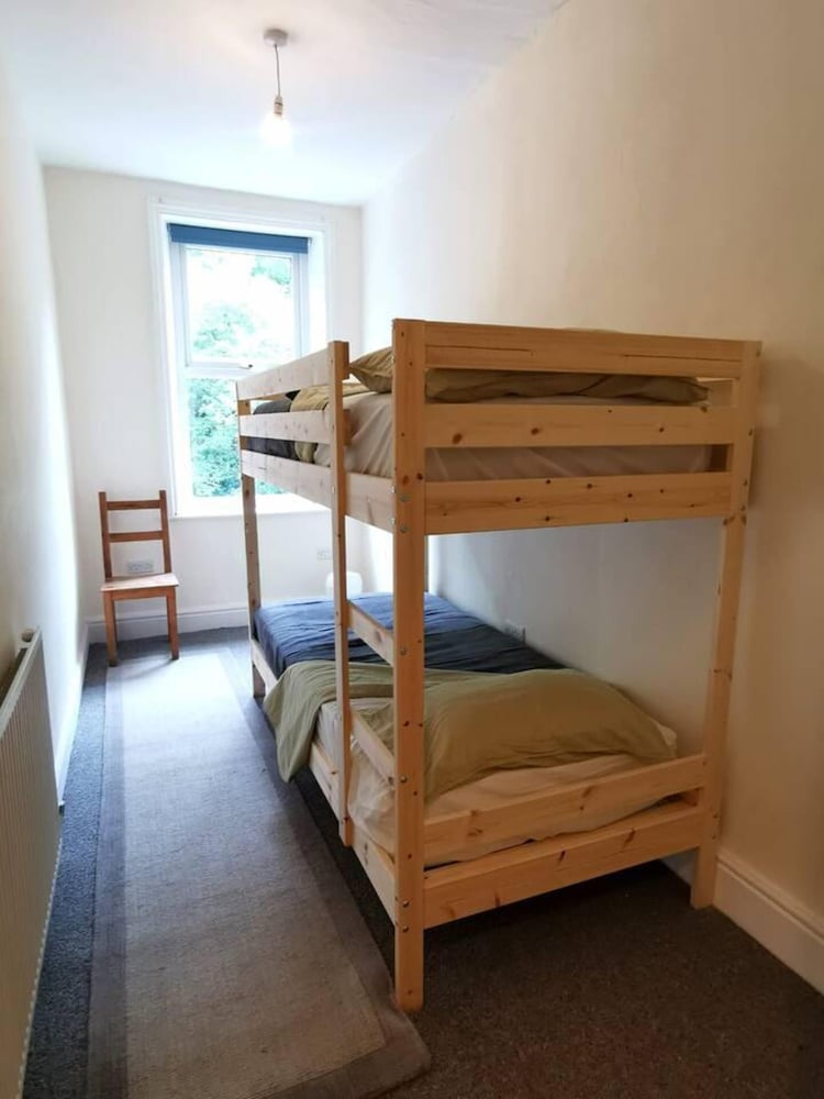 Spacious Riverside Home, 3 Bedrooms, Hebden Bridge view 4
