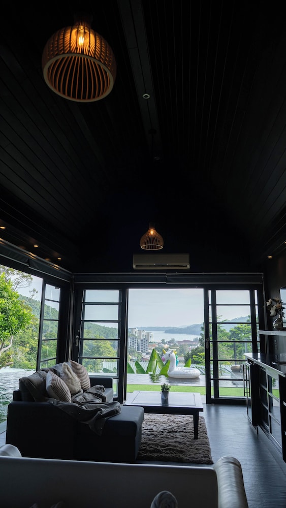 Jaokhun Hilltop Kamala Phuket