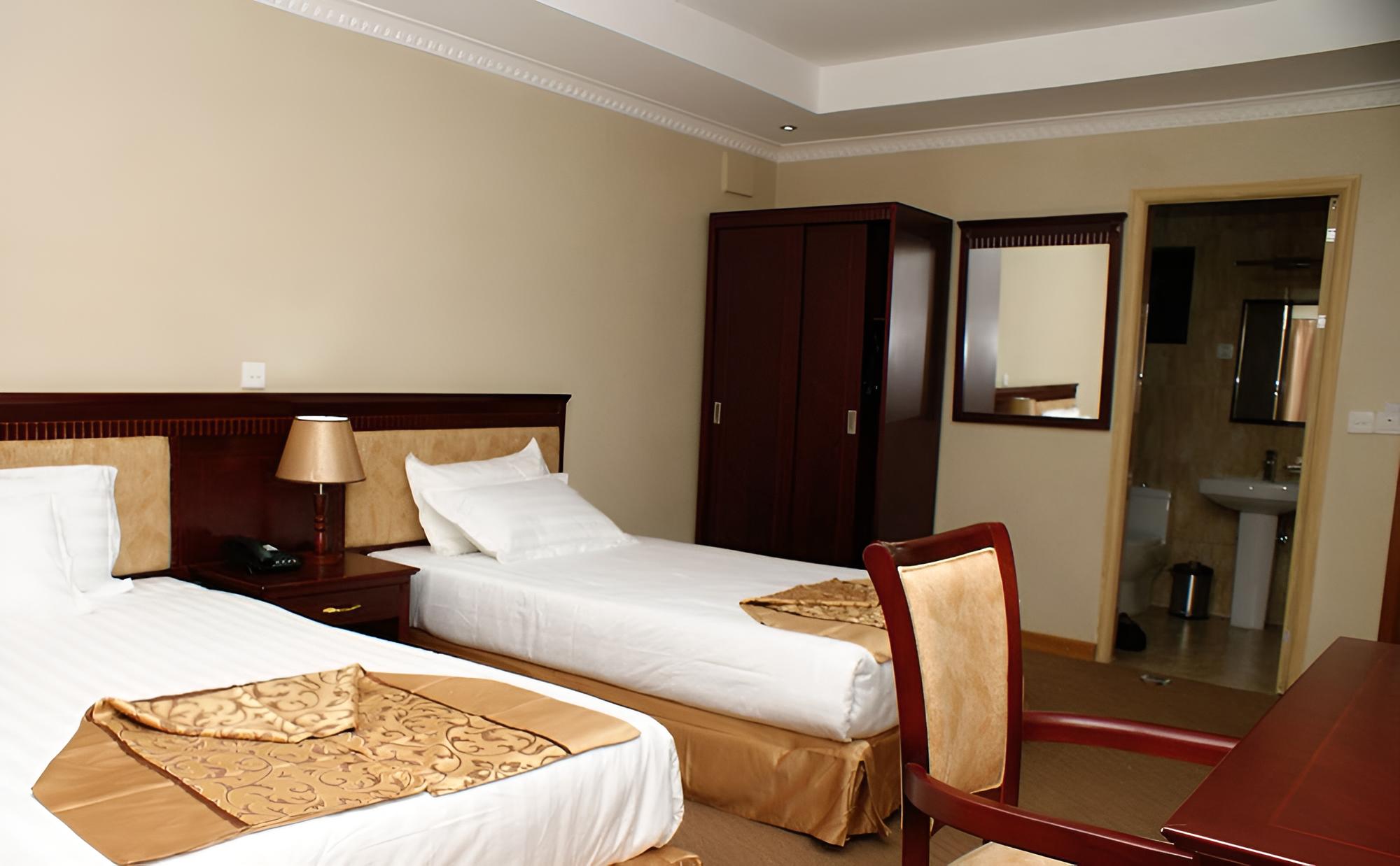 Hill View Hotel & Apartments