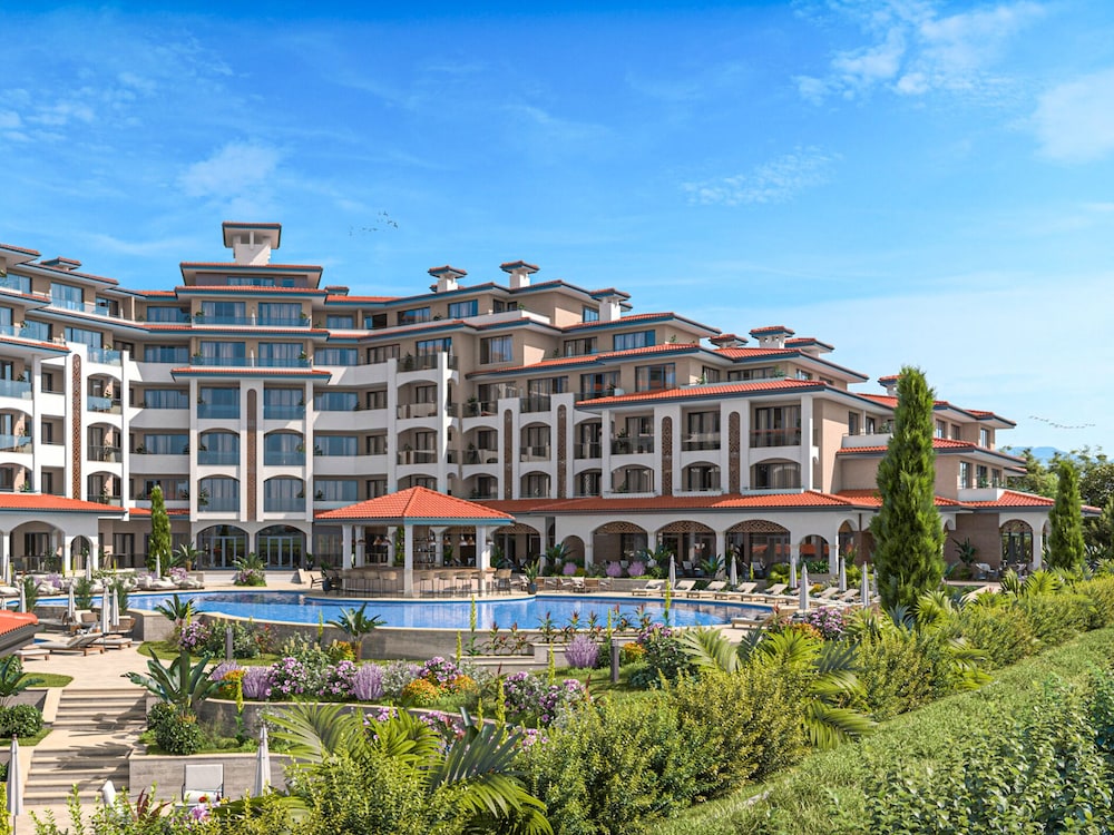 Sanders Solemare - Deluxe 1 Bdr Apt With Balcony
