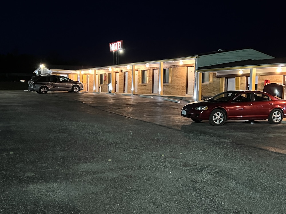 Laci's Country Inn
