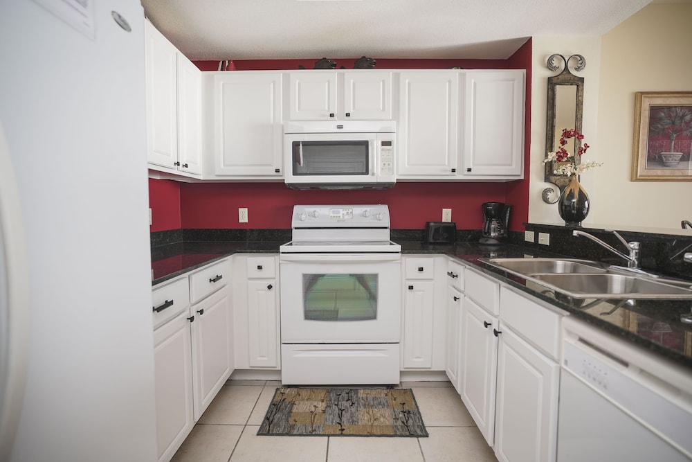 Calypso Beach Resort by Panhandle Getaways