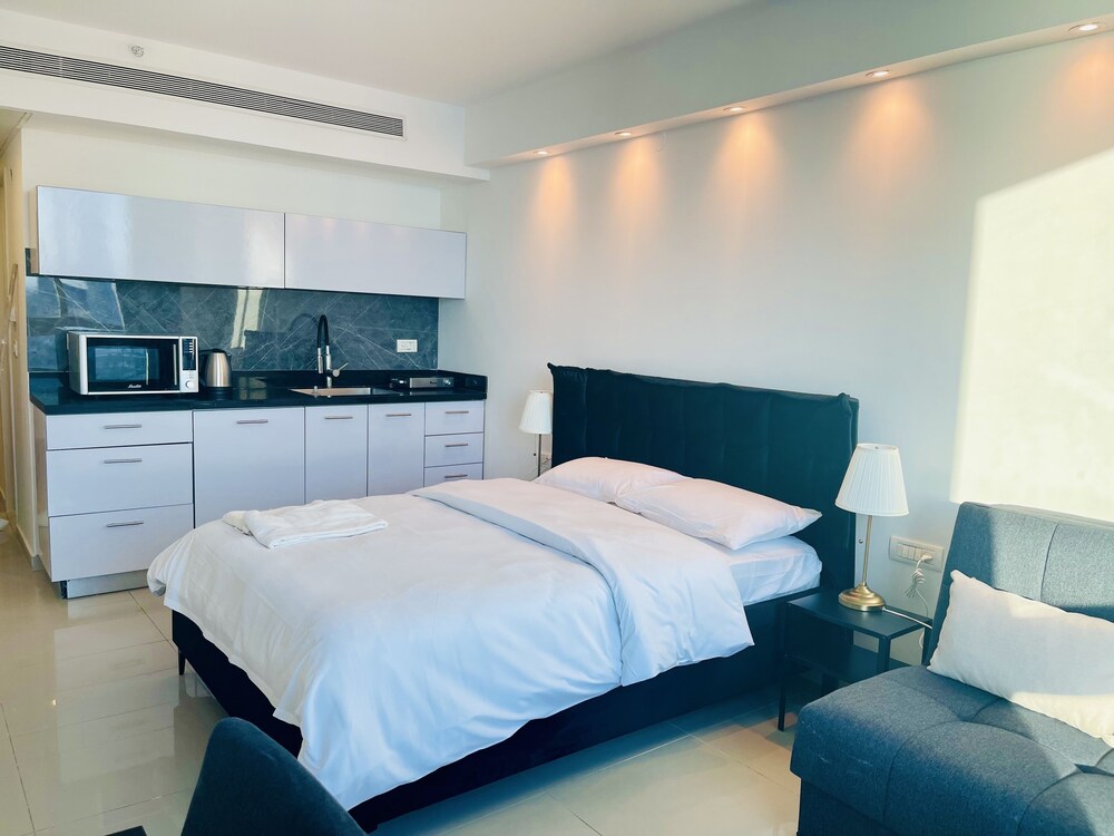 Carmel Holiday Apartments