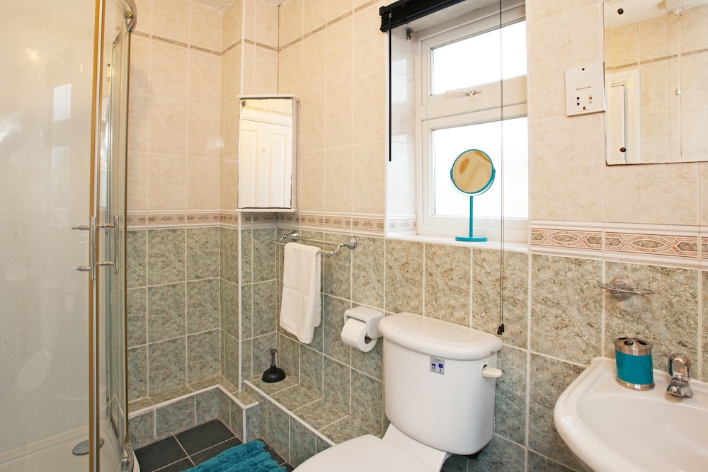 3 Bedroom House Near the City Center