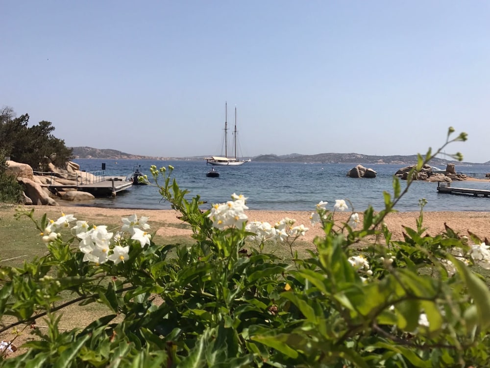 Palau Vacations - Boutique Hotel Rafael - Property Image 8