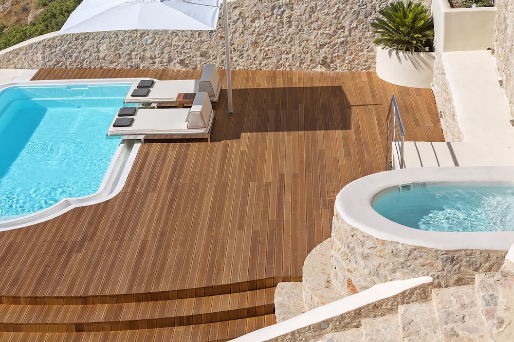 Kamini Santorini Luxury Villas