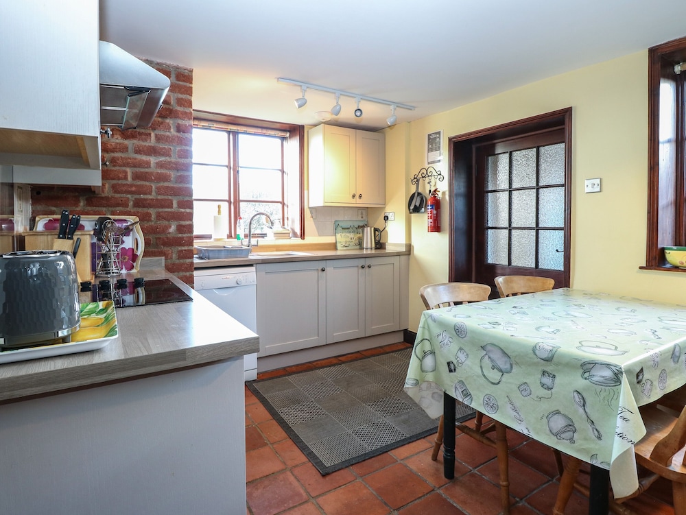 Lanthorn Cottage