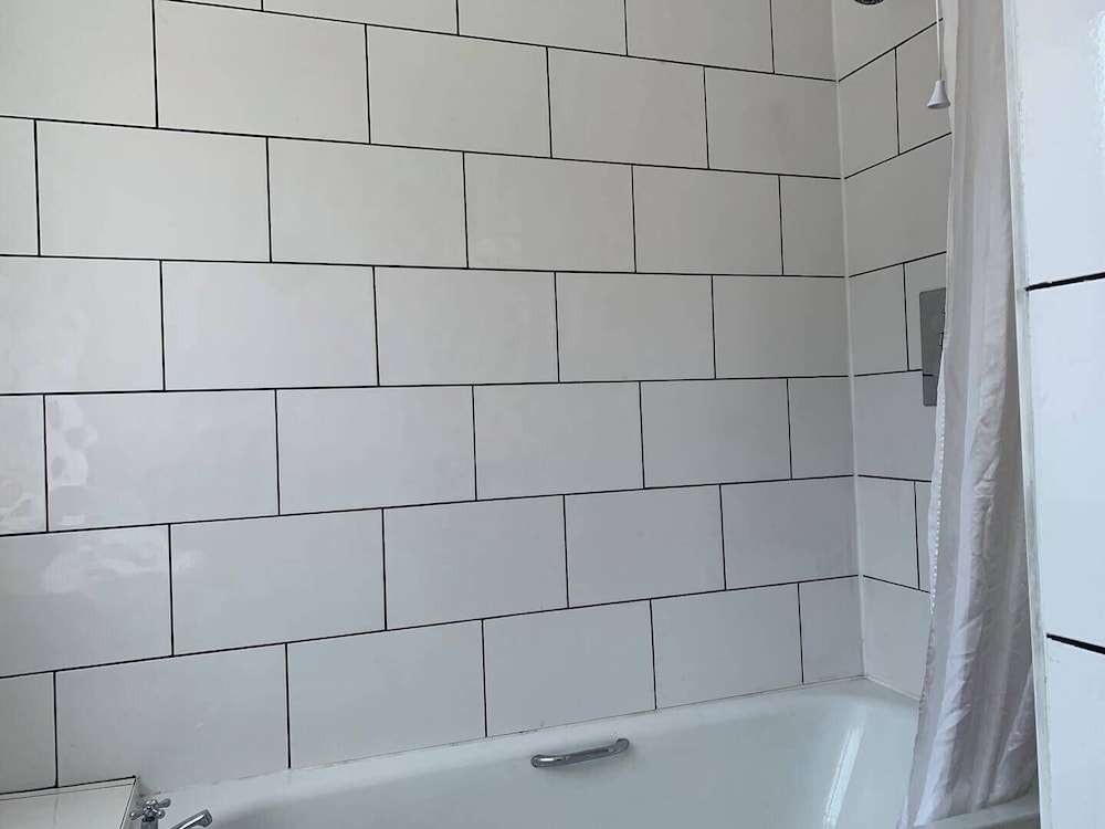 Beautiful 2-bed House in Portsmouth