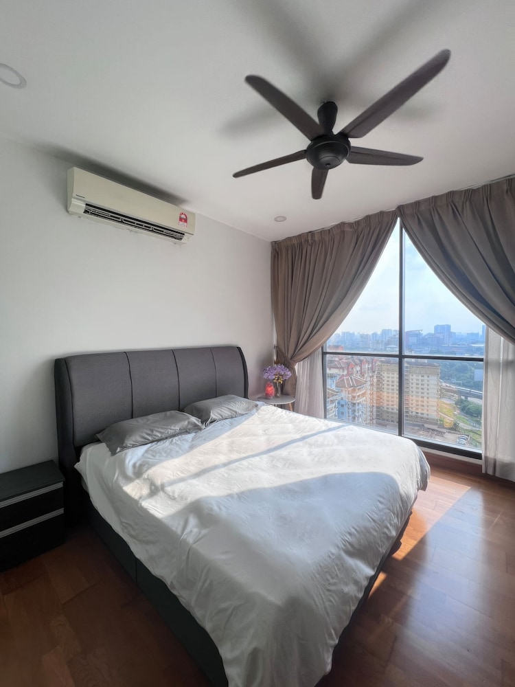 KL Staycation Gateway Residences