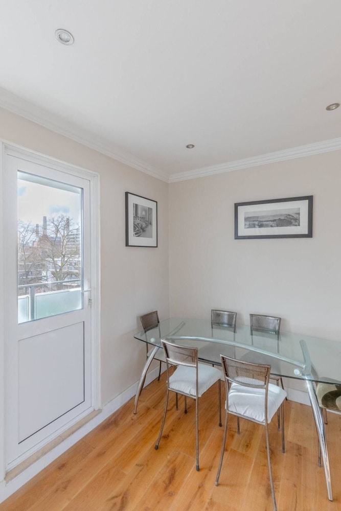Superbly Located 2BD Flat Heart of Pimlico!