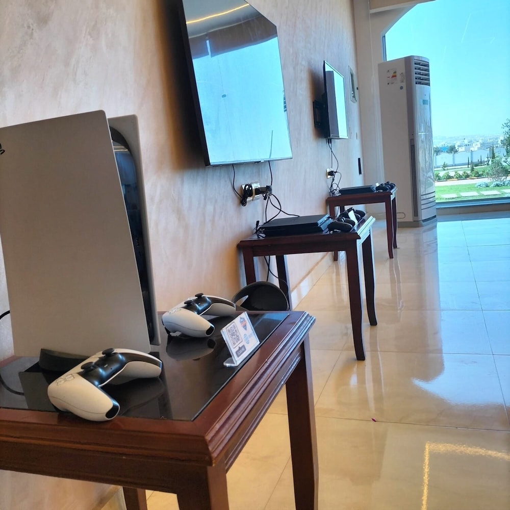 Grand Plaza Hotel