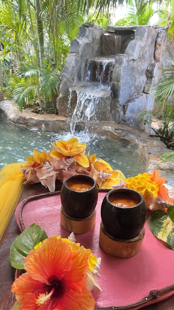 CHALET TROPICAL Hotel & Restaurant-Pizzeria