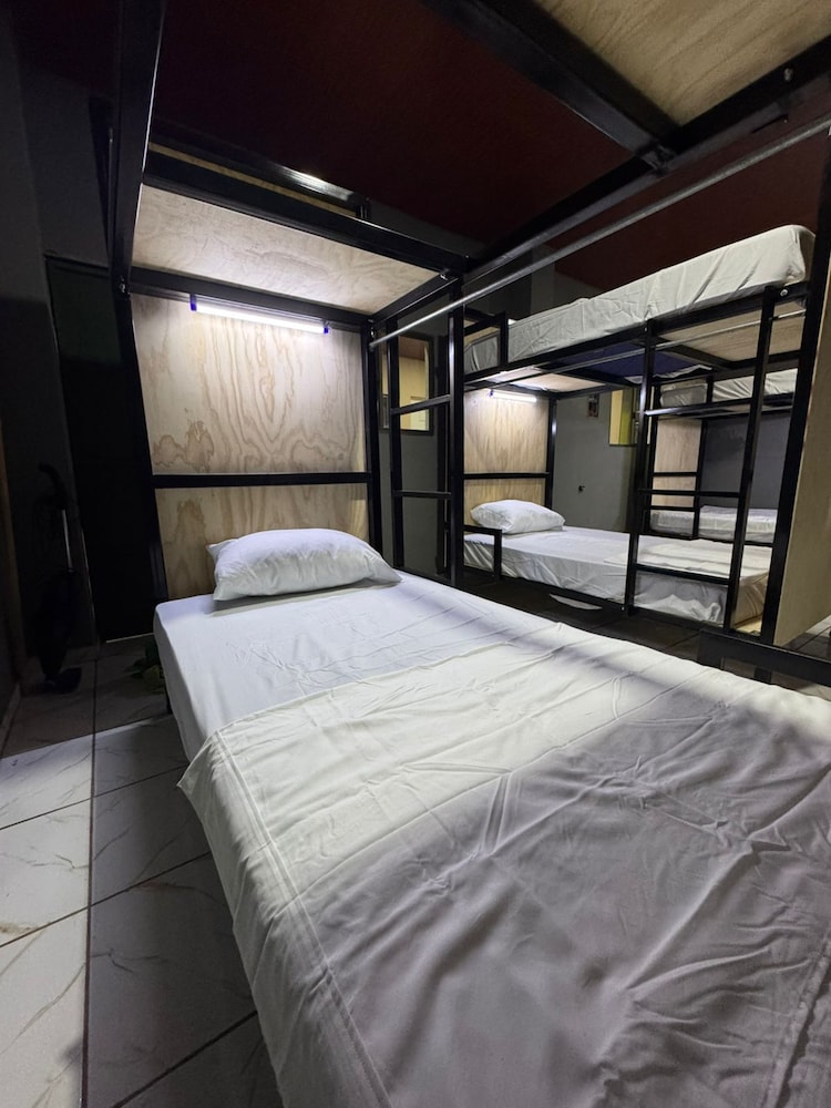 Milo's Hostel and Residences