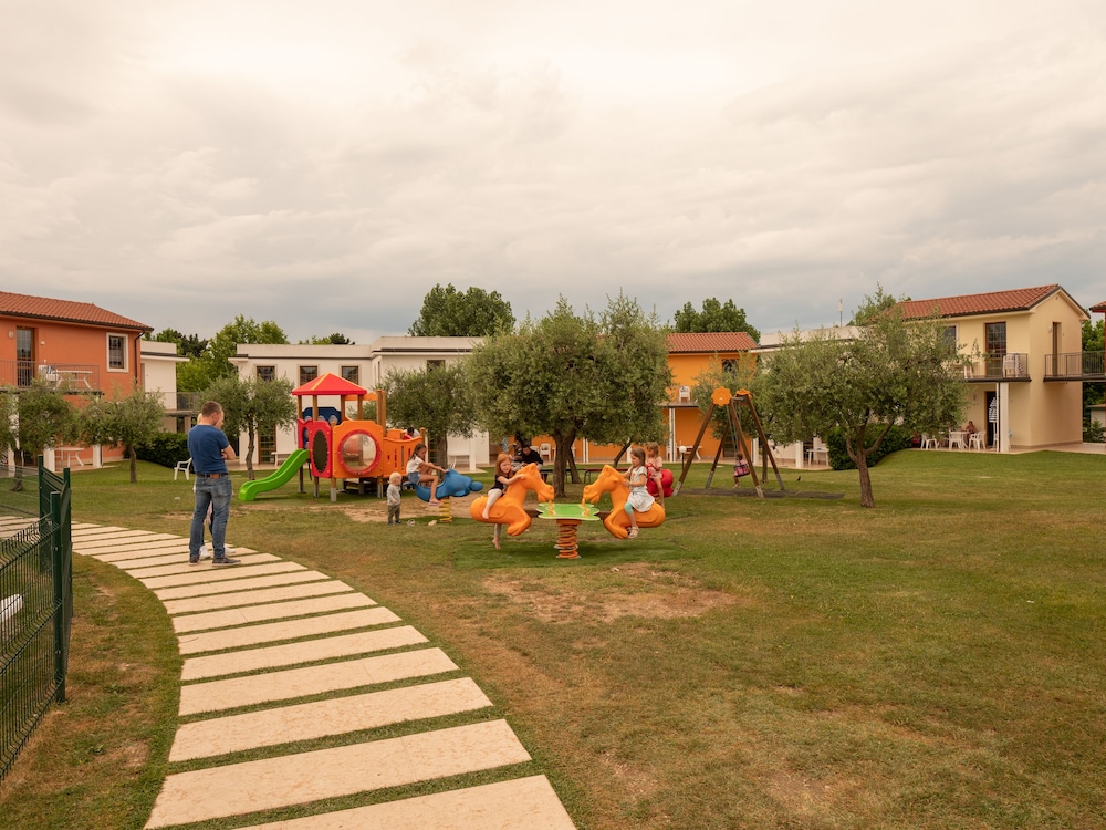 Gasparina Village
