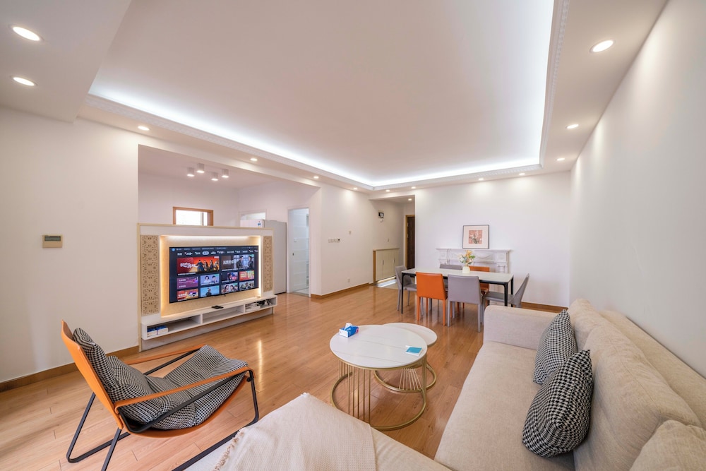 Tyms Gubei Elegant 3BR 2BA APT