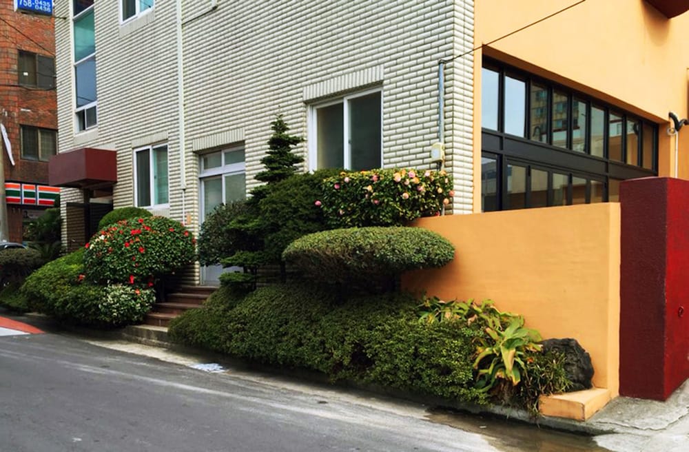 Hostel Maro