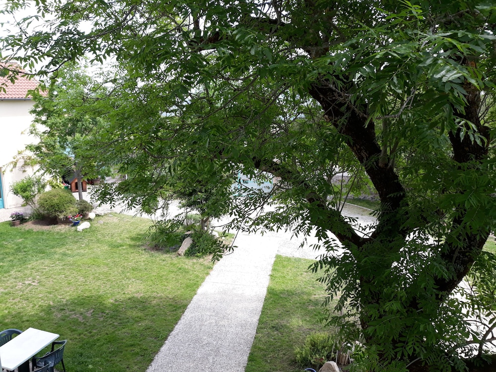 Photo 28