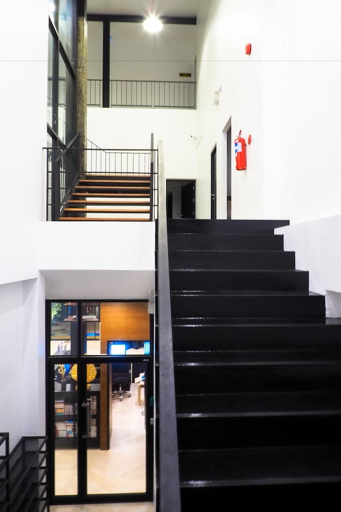 Book a Bed Poshtel - Hostel