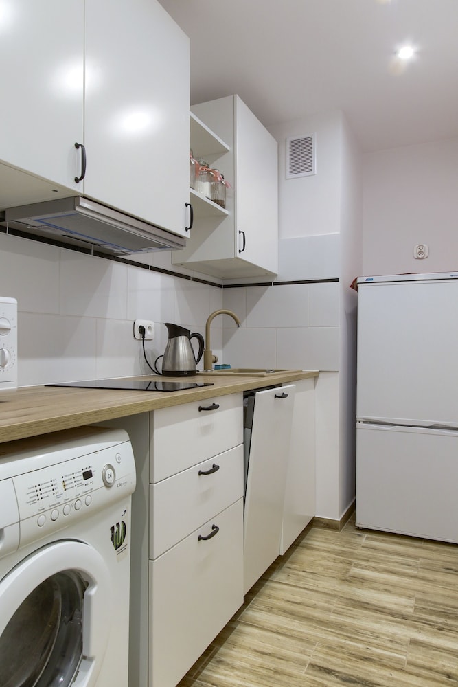 UNIT Warszawa Centrum Room by Metro Rondo ONZ