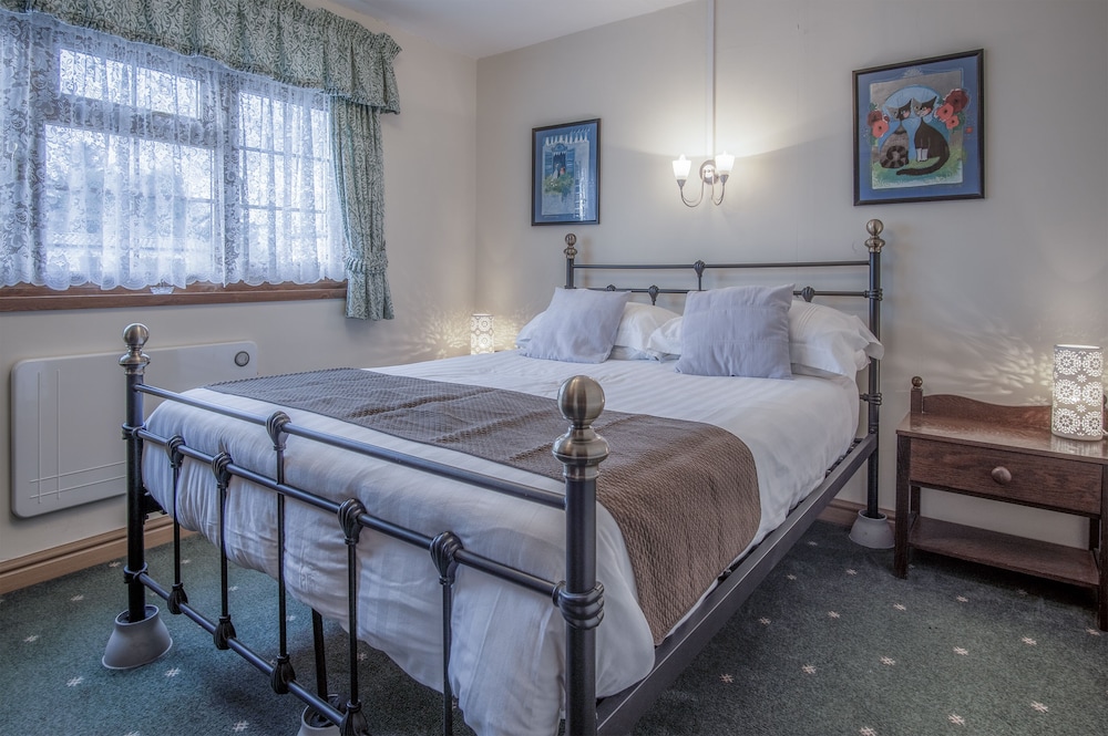 Lilac Cottage - 1 Bed Cottage - Amroth view 3