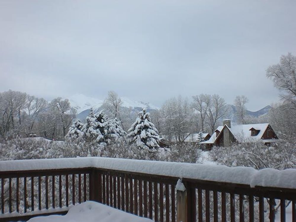 Buffalo Peaks B&B