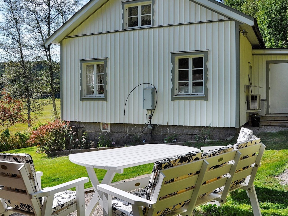 6 Person Holiday Home in Stromstad view 2