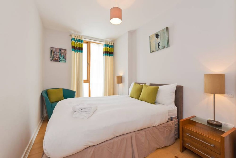 Modern, City Centre 3 Bedroom Apartment