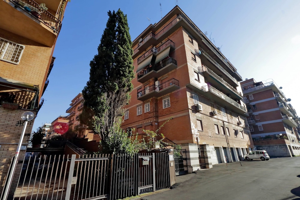 Magliana Apartment