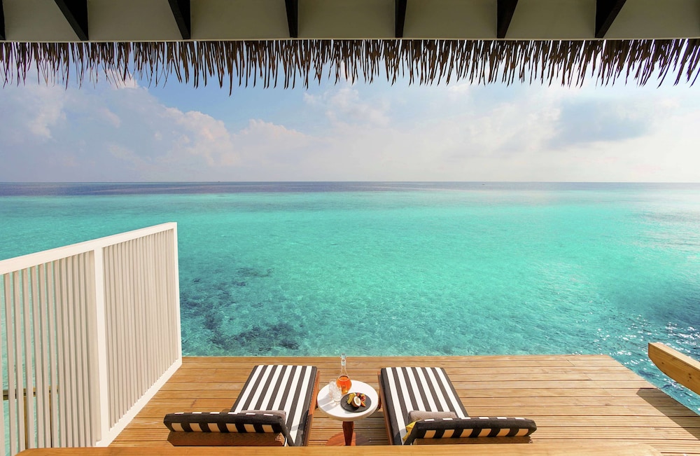 SAii Lagoon Maldives, Curio Collection By Hilton 63