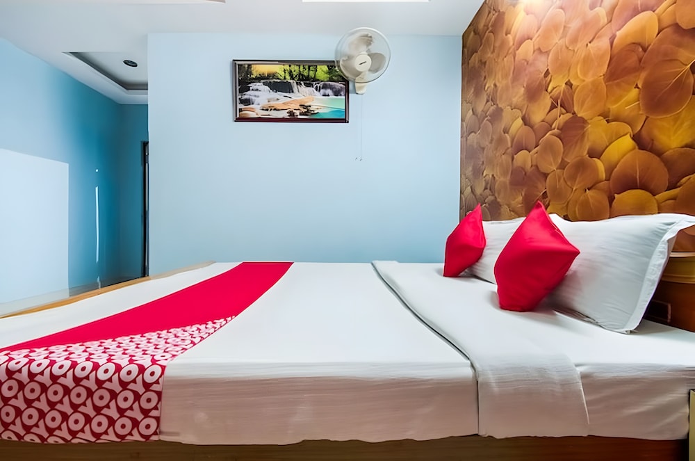 HOTEL PRADHAN INN