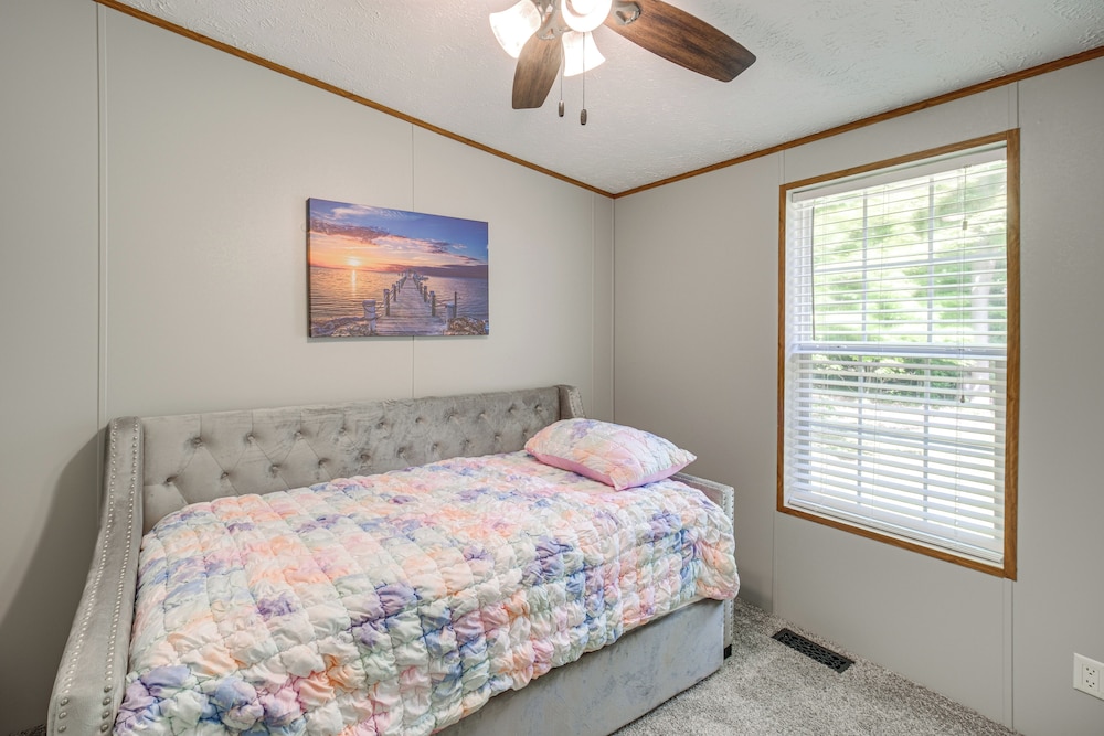 1 Mi to Geneva SP: Family Home w/ Game Room & Yard