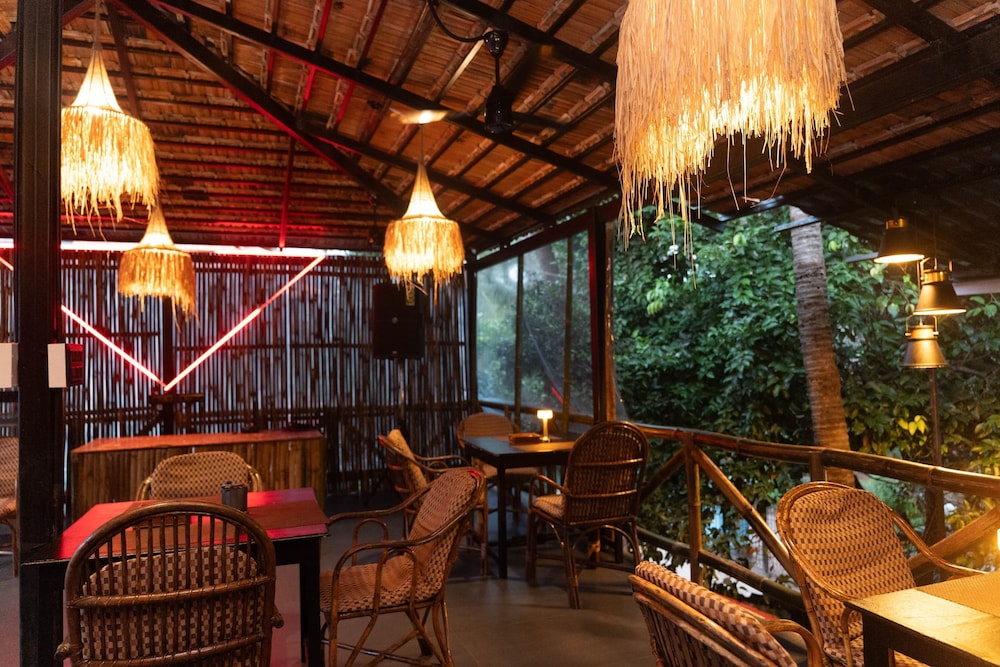 Tranquillo By The Beach - Luxury Wooden