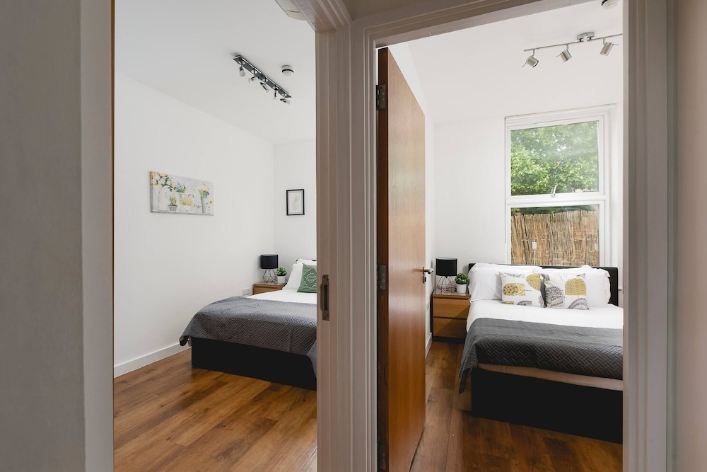 Skyvillion - 2 Bed Apartment In Ladbroke Grove