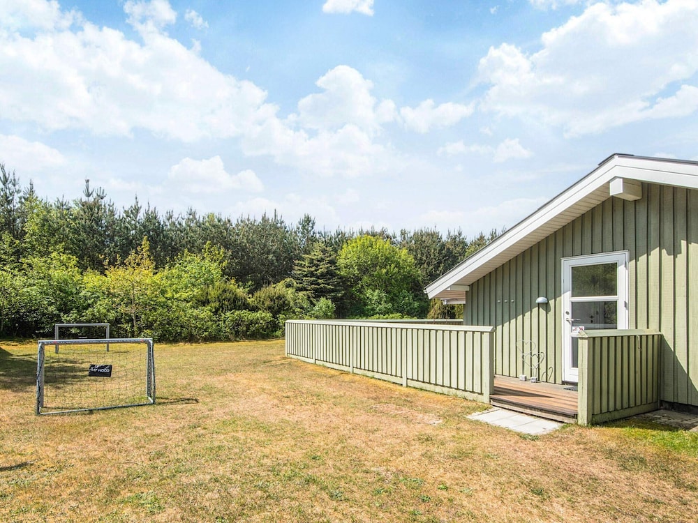 6 Person Holiday Home in Norre Nebel