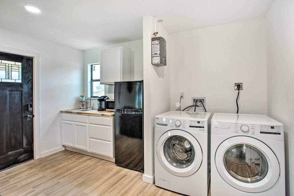 Lakefront Frankston Home w/ Guest Studio! - Property Image 8