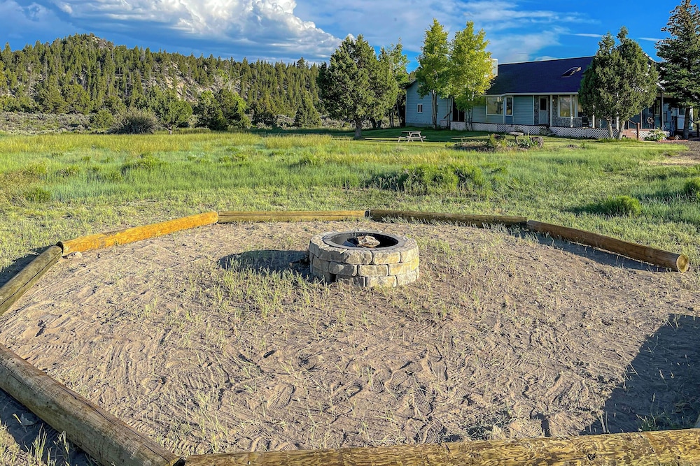 Fish Hatchery Ranch w/ Furnished Patio