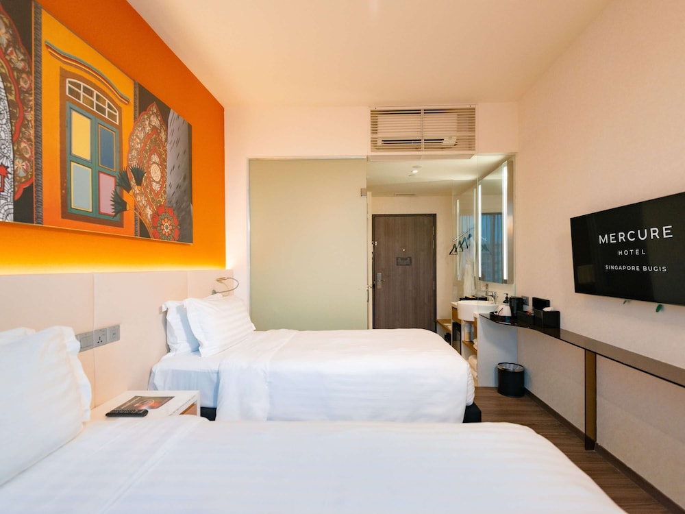 Mercure Singapore Bugis 24