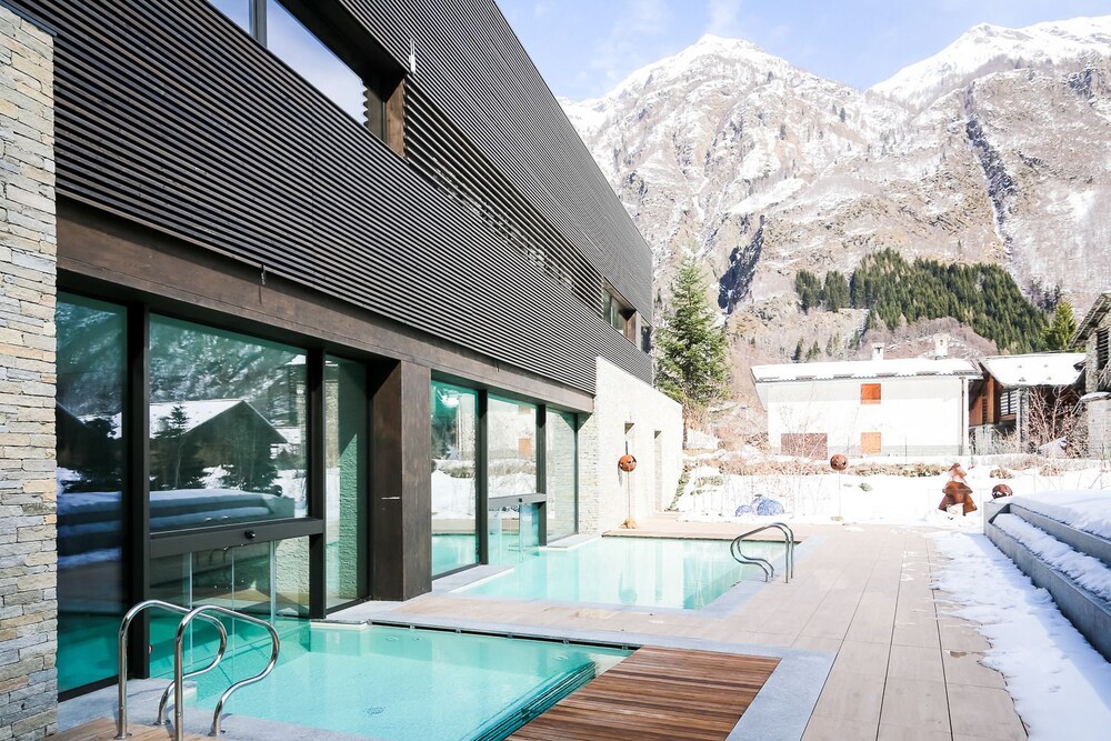 NH Collection Alagna Mirtillo Rosso