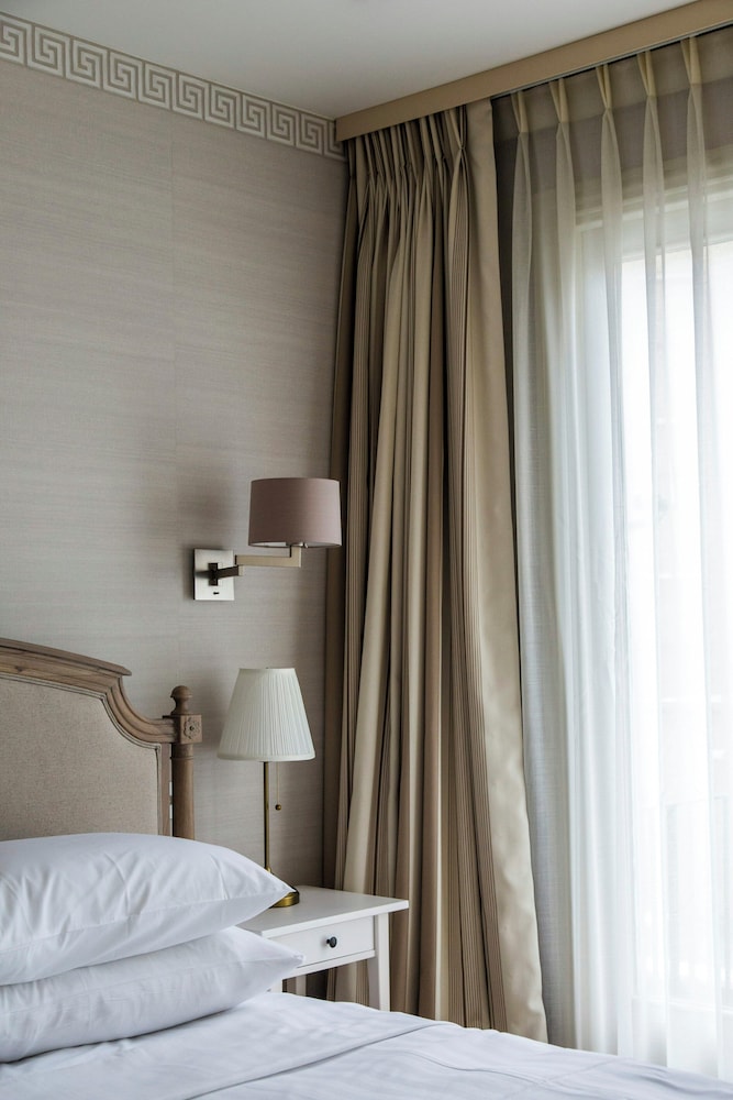 Cadogan Place IV by Onefinestay